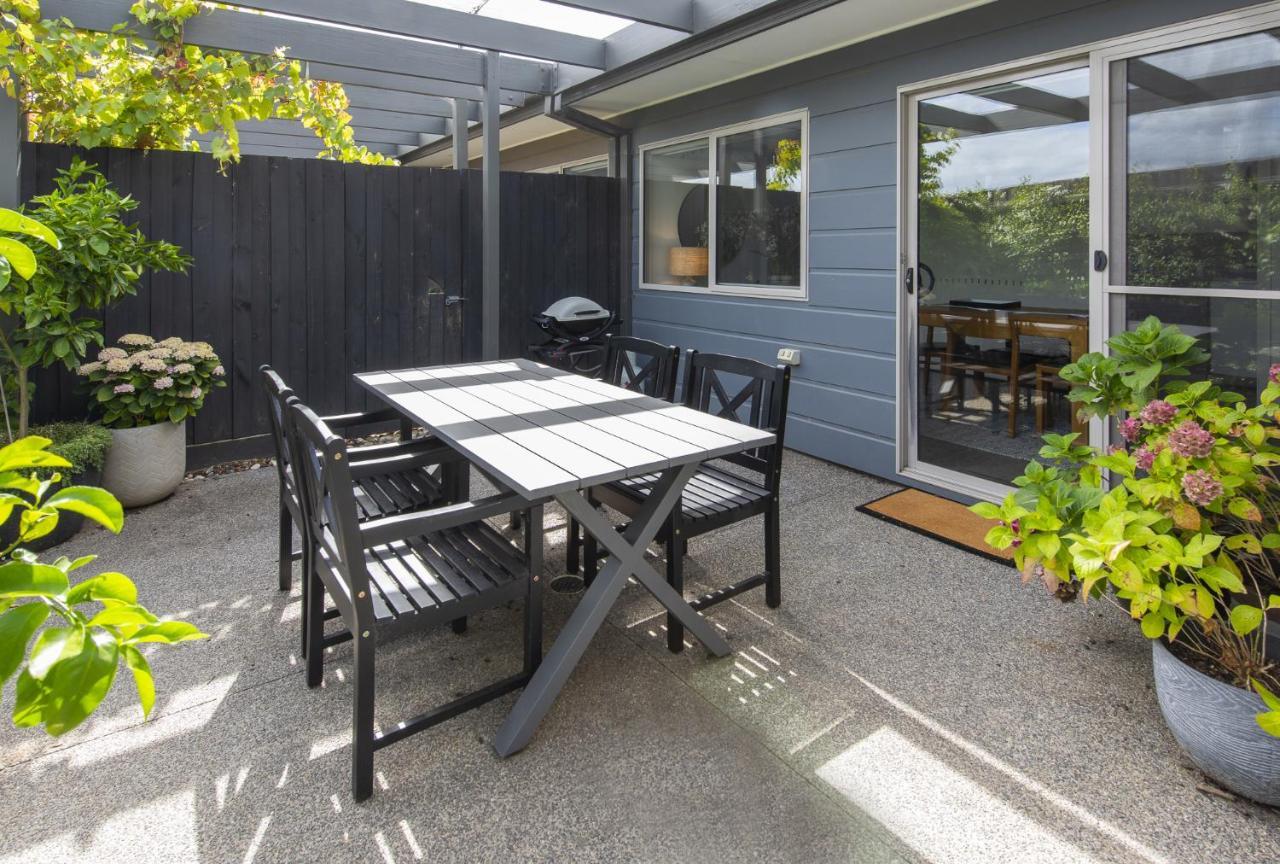 Mews Cottages Gisborne Exterior photo